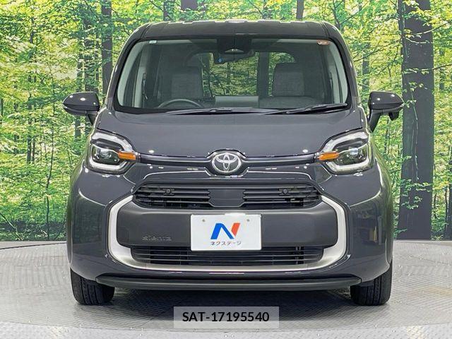 Toyota SIENTA 2023-08 7252293-13