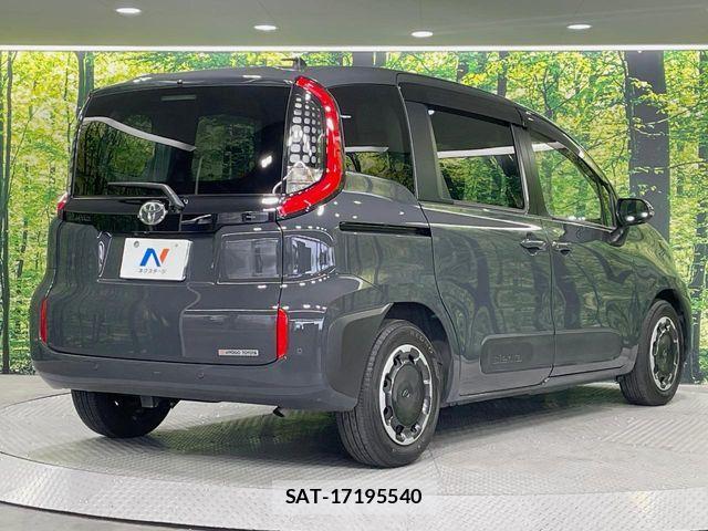 Toyota SIENTA 2023-08 7252293-16