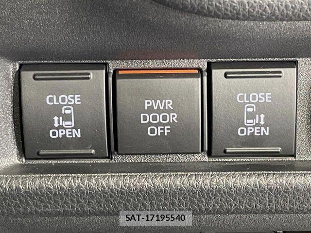 Toyota SIENTA 2023-08 7252293-2