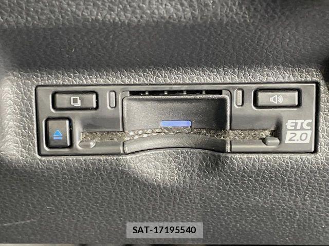 Toyota SIENTA 2023-08 7252293-6