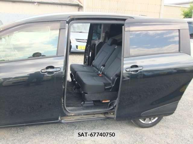 Toyota SIENTA 2017-04 7252308-11