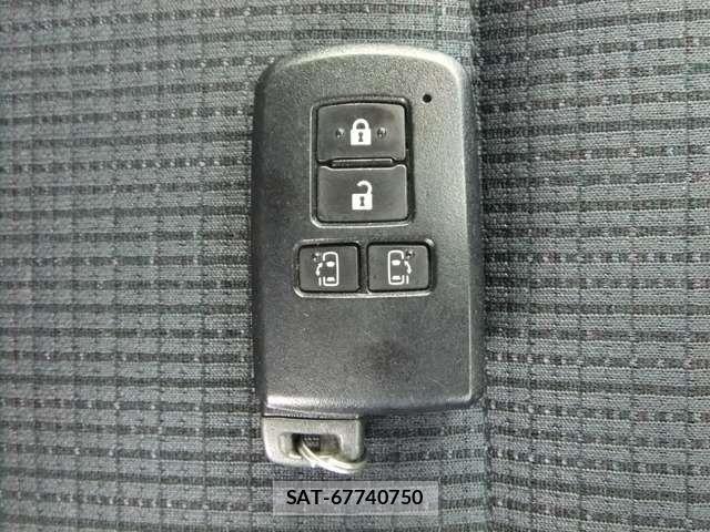 Toyota SIENTA 2017-04 7252308-15