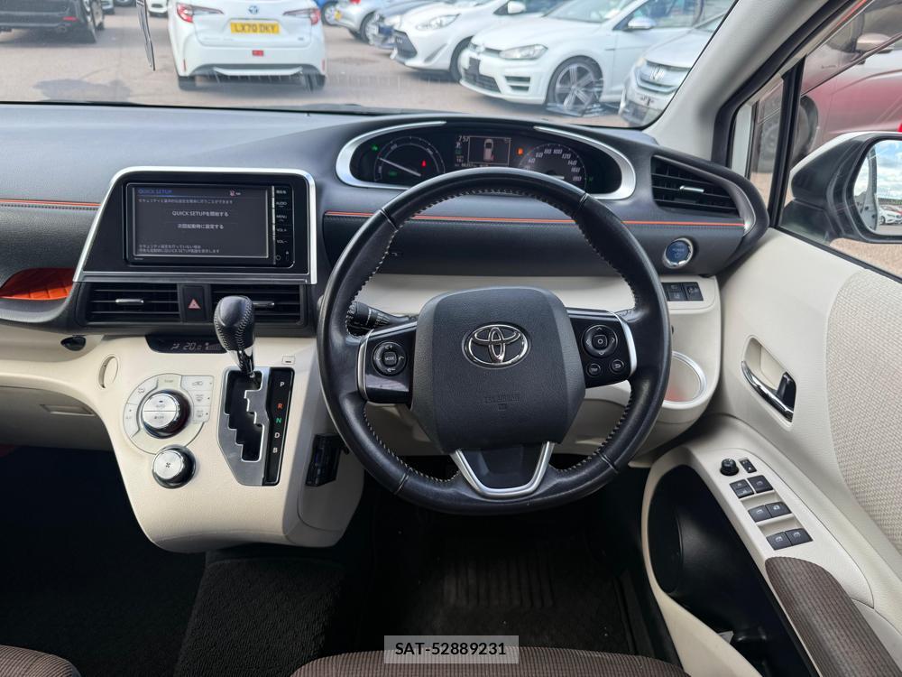 Toyota SIENTA 2016-04 1254477-13