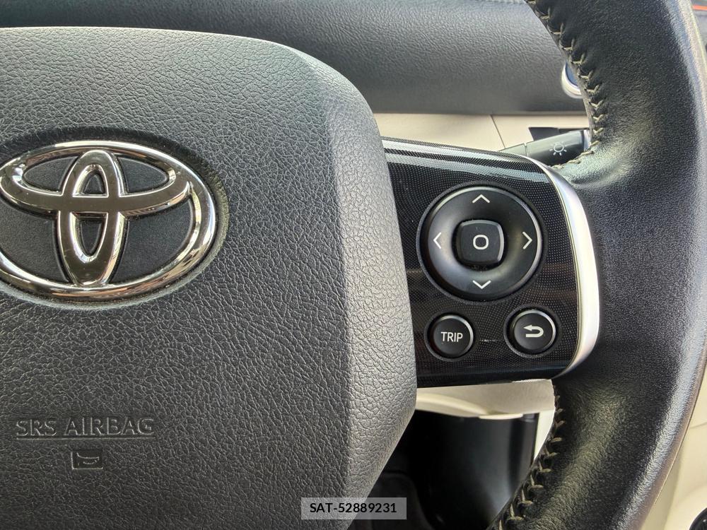 Toyota SIENTA 2016-04 1254477-16
