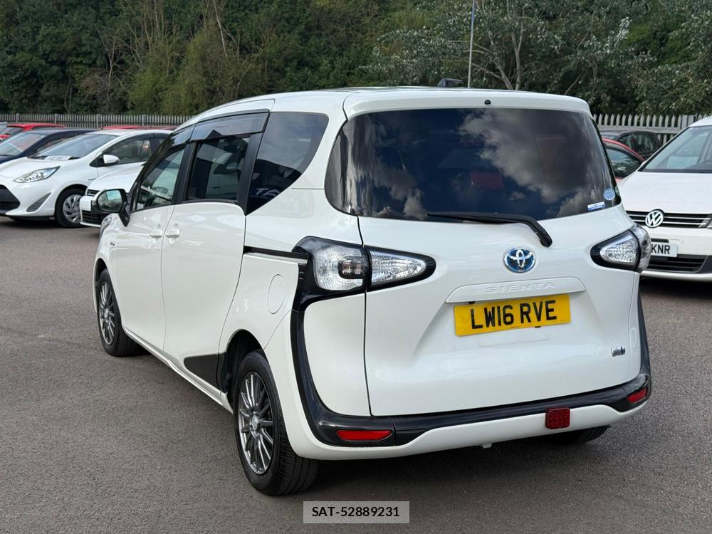 Toyota SIENTA 2016-04 1254477-2