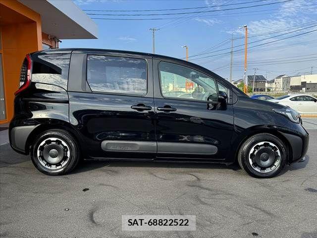 Toyota SIENTA 2023-11 7252290-10