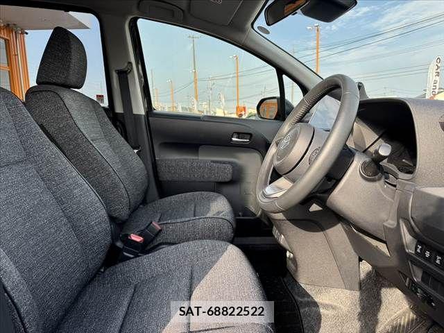 Toyota SIENTA 2023-11 7252290-15