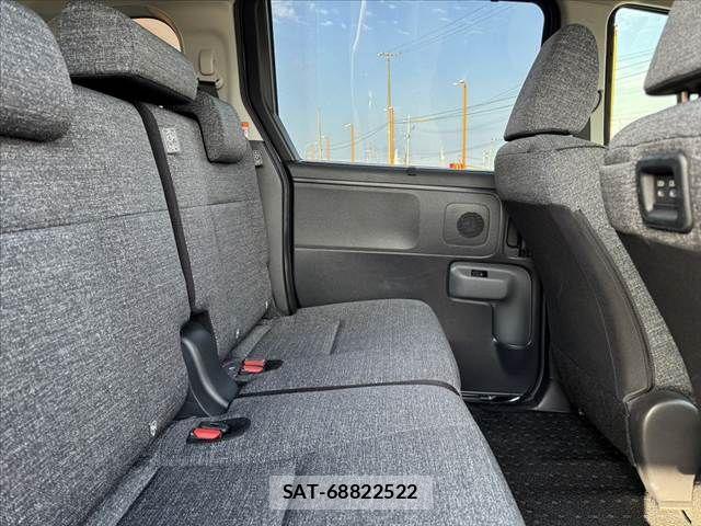 Toyota SIENTA 2023-11 7252290-16