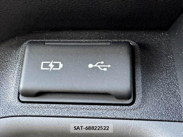 Toyota SIENTA 2023-11 7252290-23