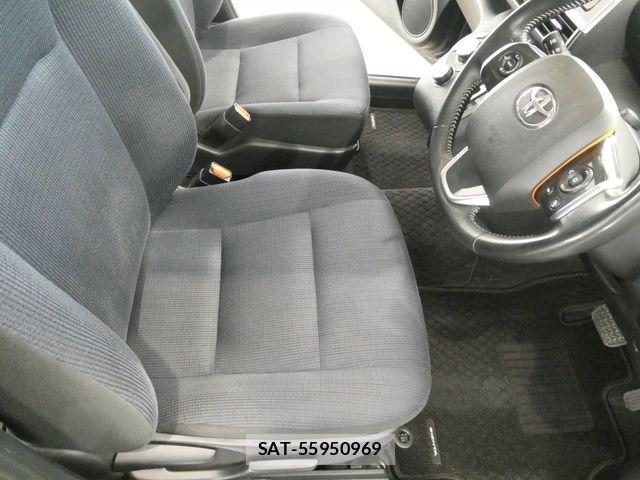 Toyota SIENTA 2017-04 7252306-11