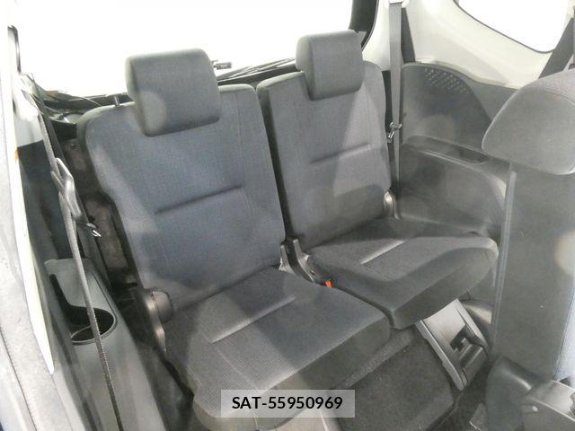 Toyota SIENTA 2017-04 7252306-13