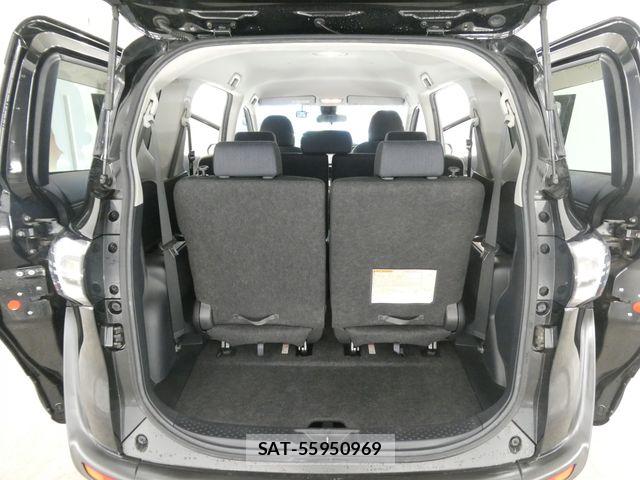 Toyota SIENTA 2017-04 7252306-14