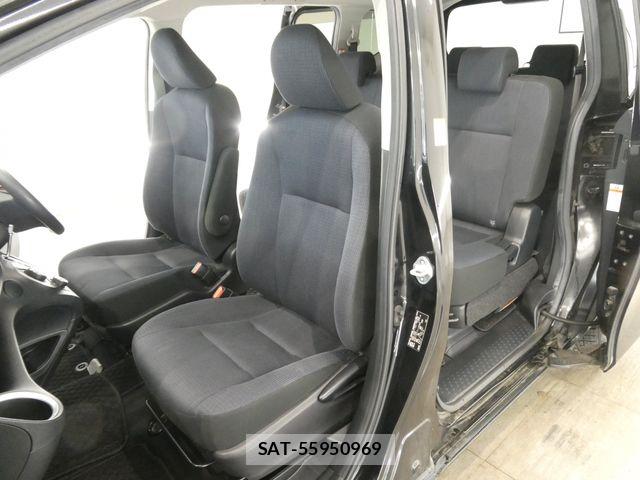 Toyota SIENTA 2017-04 7252306-15