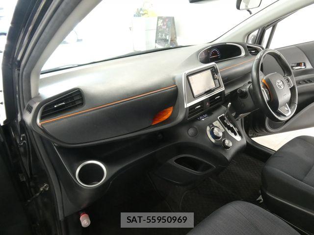 Toyota SIENTA 2017-04 7252306-18