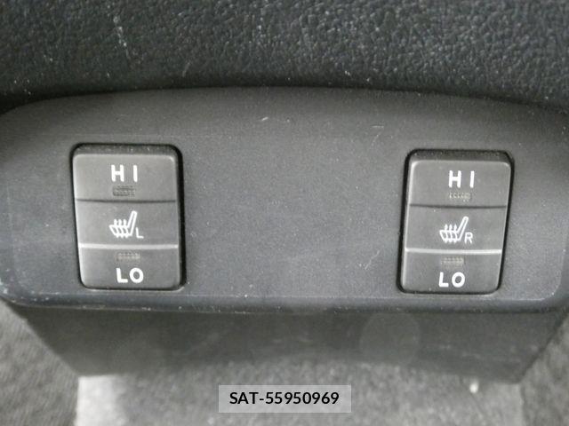 Toyota SIENTA 2017-04 7252306-27