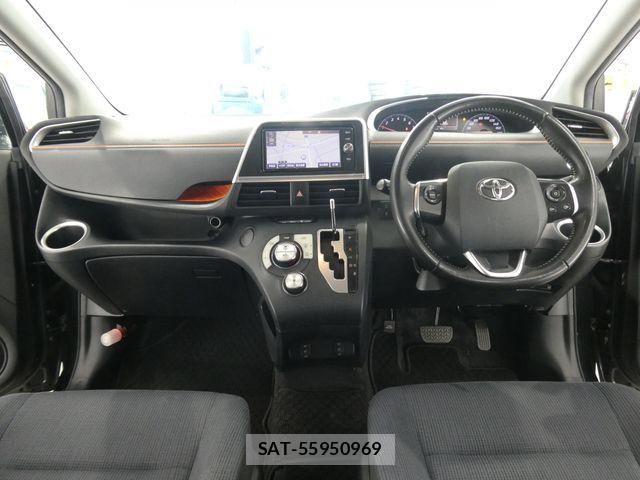 Toyota SIENTA 2017-04 7252306-2