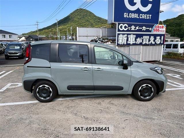 Toyota SIENTA 2023-04 7252300-16