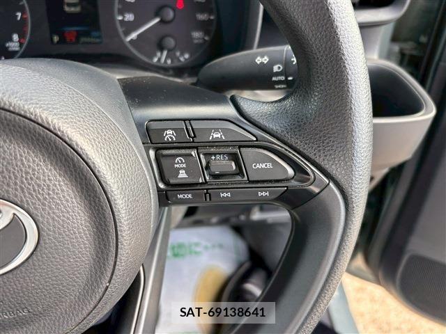 Toyota SIENTA 2023-04 7252300-29