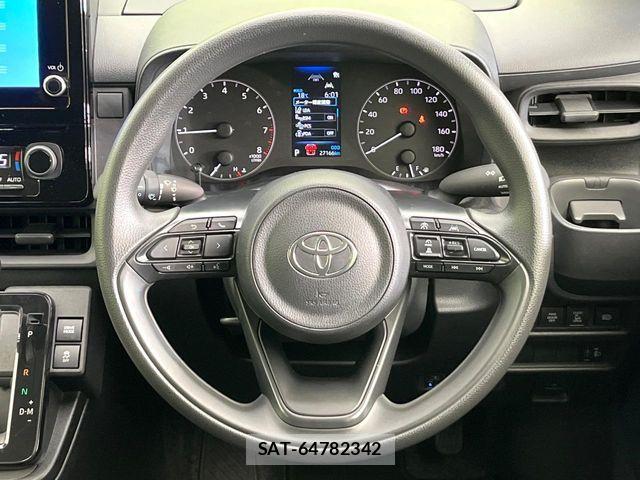 Toyota SIENTA 2023-04 7252298-6