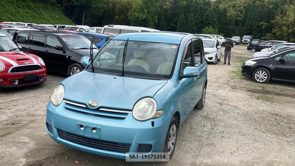 Toyota SIENTA 2009 6341214-0