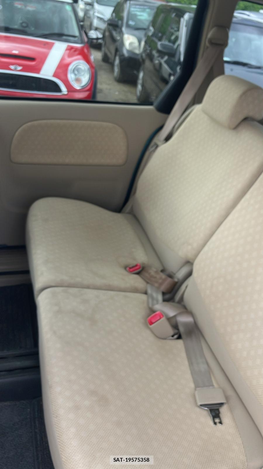 Toyota SIENTA 2009 6341214-9