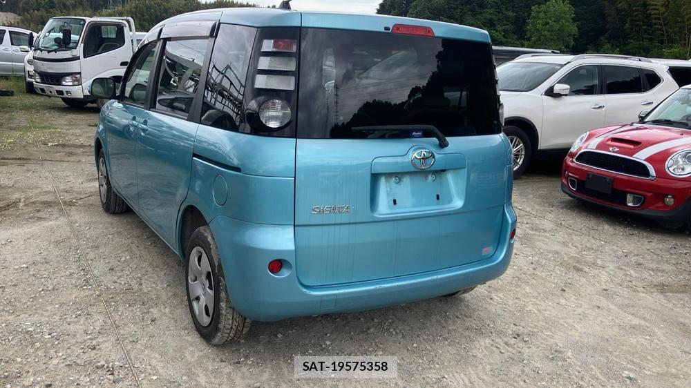 Toyota SIENTA 2009 6341214-2