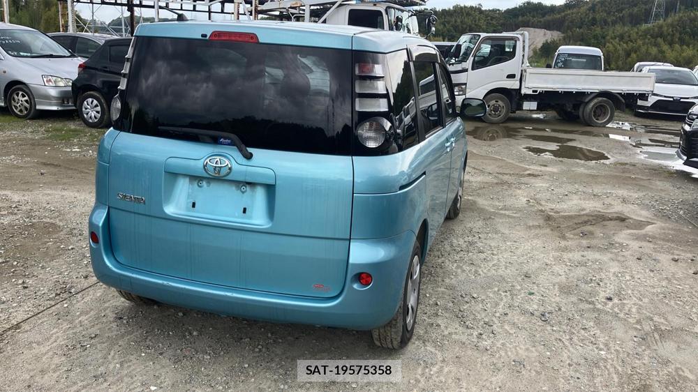 Toyota SIENTA 2009 6341214-4
