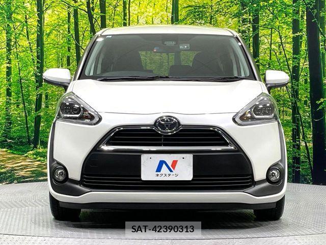 Toyota SIENTA 2015-10 7252302-15
