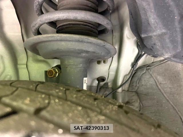 Toyota SIENTA 2015-10 7252302-19