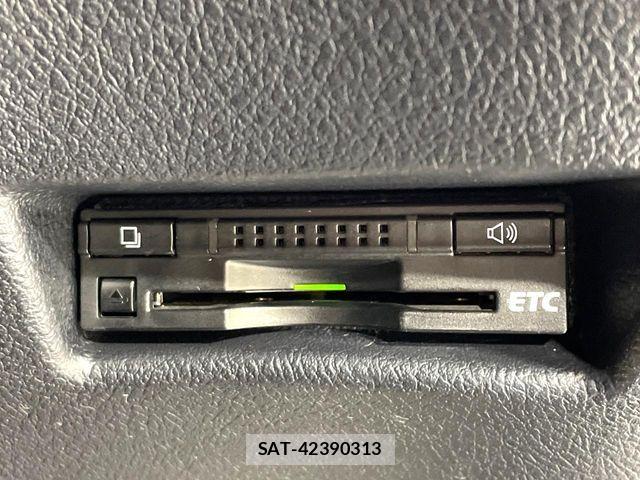 Toyota SIENTA 2015-10 7252302-5