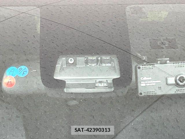 Toyota SIENTA 2015-10 7252302-7