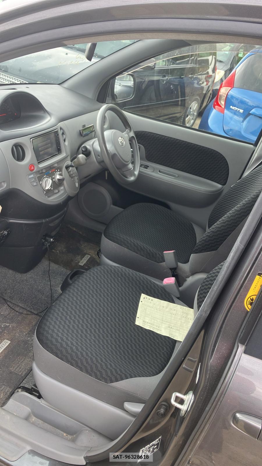 Toyota SIENTA 2010 6435210-10