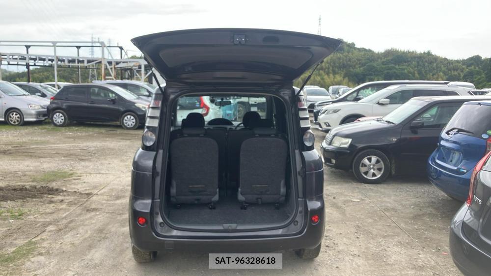 Toyota SIENTA 2010 6435210-21