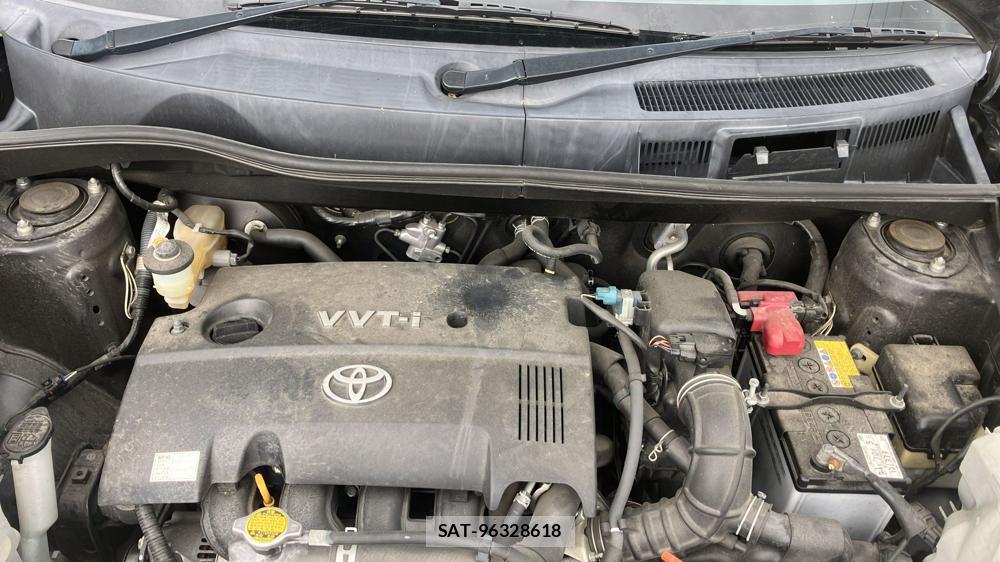 Toyota SIENTA 2010 6435210-32
