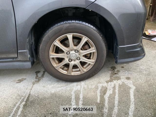 Toyota SIENTA 2011-08 7252309-9