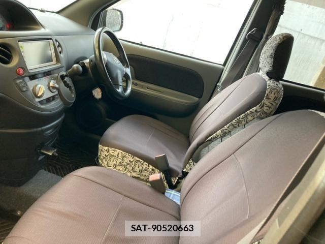 Toyota SIENTA 2011-08 7252309-14