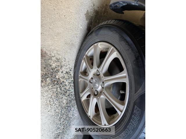 Toyota SIENTA 2011-08 7252309-8