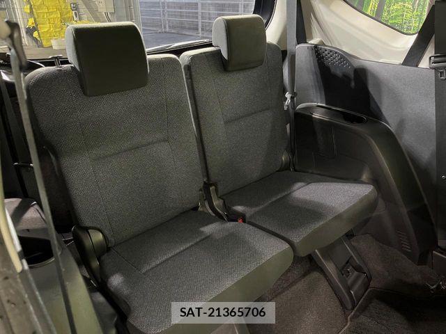 Toyota SIENTA 2015-08 7252305-10