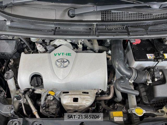Toyota SIENTA 2015-08 7252305-17