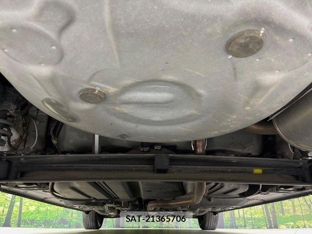 Toyota SIENTA 2015-08 7252305-18