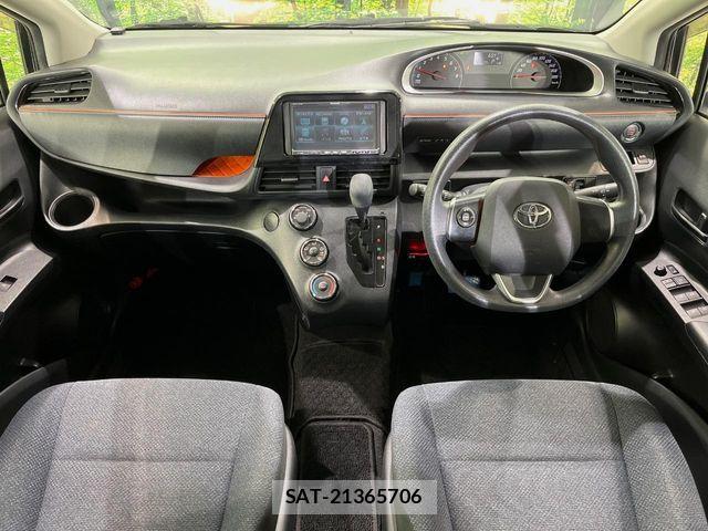 Toyota SIENTA 2015-08 7252305-1