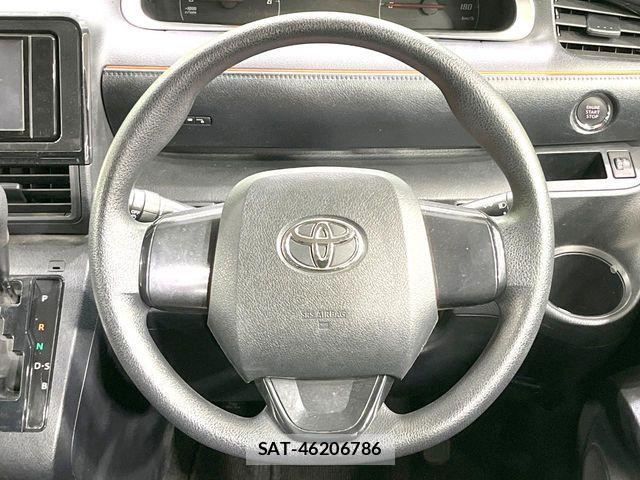 Toyota SIENTA 2020-10 7252299-11