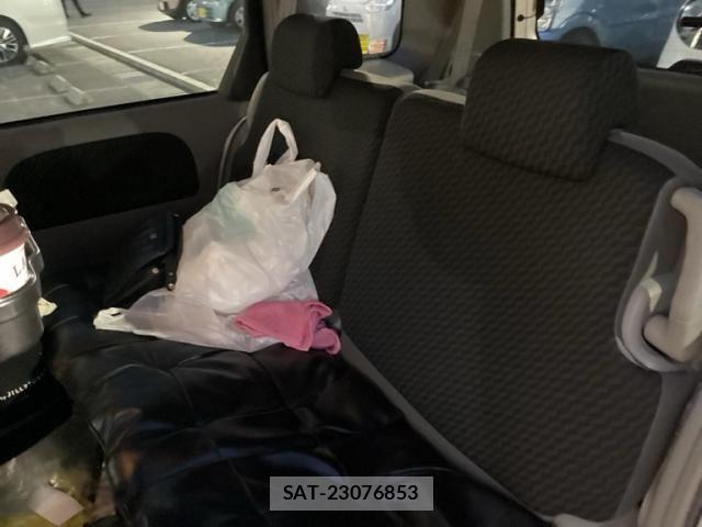 Toyota SIENTA 2010-04 7252307-10