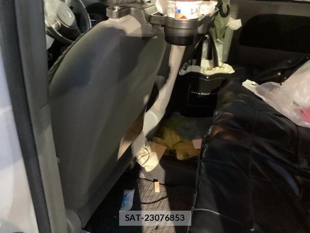Toyota SIENTA 2010-04 7252307-12