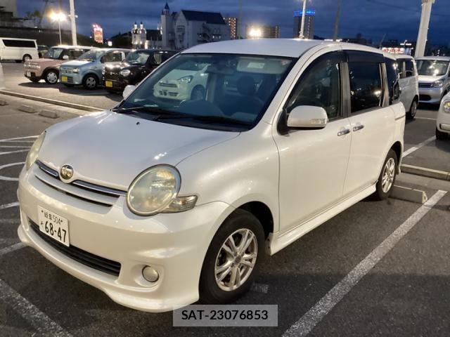 Toyota SIENTA 2010-04 7252307-15