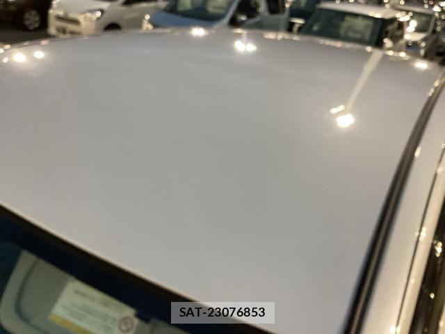 Toyota SIENTA 2010-04 7252307-16