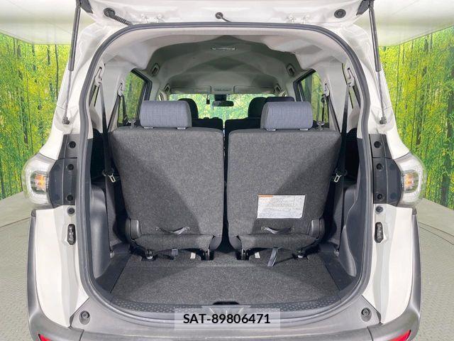 Toyota SIENTA 2017-07 7252304-10