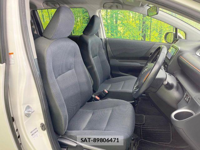 Toyota SIENTA 2017-07 7252304-7