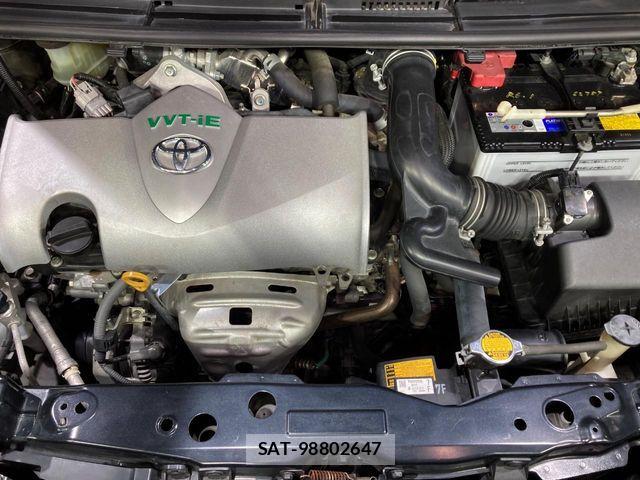 Toyota SIENTA 2015-12 7252303-17