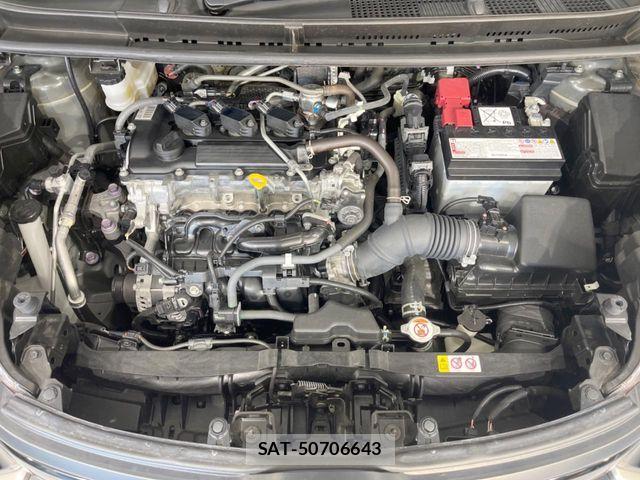 Toyota SIENTA 2023-08 7252291-17